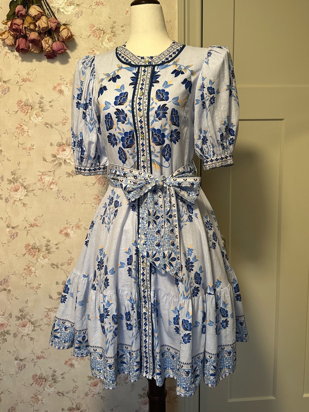 A Loves A Blue White Floral Bubble Sleeve A-Line Flounce Mini Dress XS - Picture 12 of 16